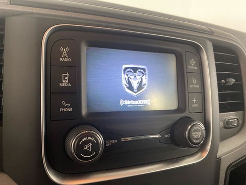 Used 2019 RAM 1500 Express w/ Express Value Package AWD/4WD image 9