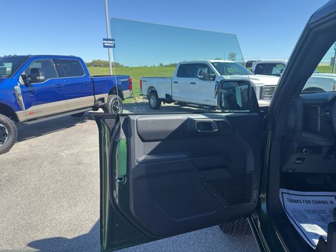 New 2025 Ford Bronco Badlands w/ Sasquatch Package image 14