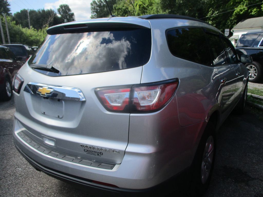 Used 2014 Chevrolet Traverse LS FWD image 5