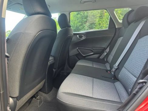 Used 2021 Kia Soul S FWD image 15