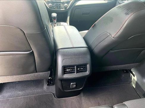 Used 2022 Chevrolet Equinox RS FWD image 25