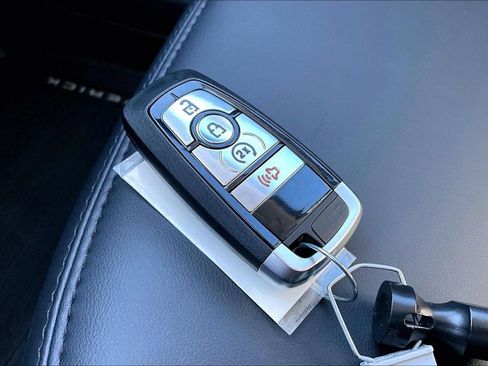 New 2026 Ford Maverick Lariat w/ Black Appearance Package image 36