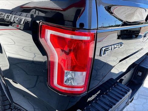Used 2017 Ford F150 XLT w/ Equipment Group 302A Luxury AWD/4WD image 23