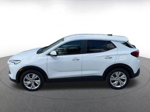 Used 2025 Buick Encore GX Preferred FWD image 9