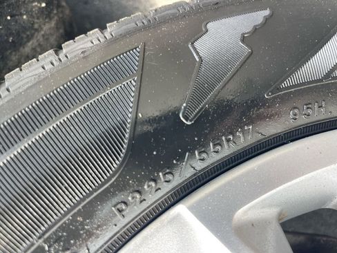 Used 2024 Chevrolet Malibu LT image 33