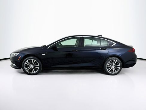 Used 2018 Buick Regal Essence FWD image 4