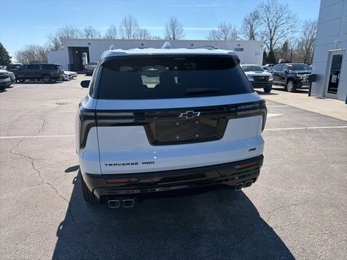 New 2026 Chevrolet Traverse RS image 11