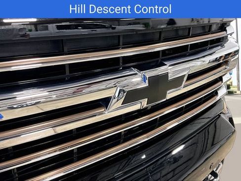 Certified 2022 Chevrolet Silverado 2500 High Country w/ Z71 Off-Road Package AWD/4WD image 30