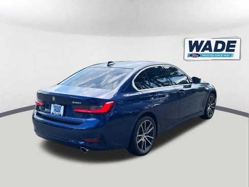 Used 2020 BMW 330i xDrive Sedan w/ Premium Package AWD/4WD image 5