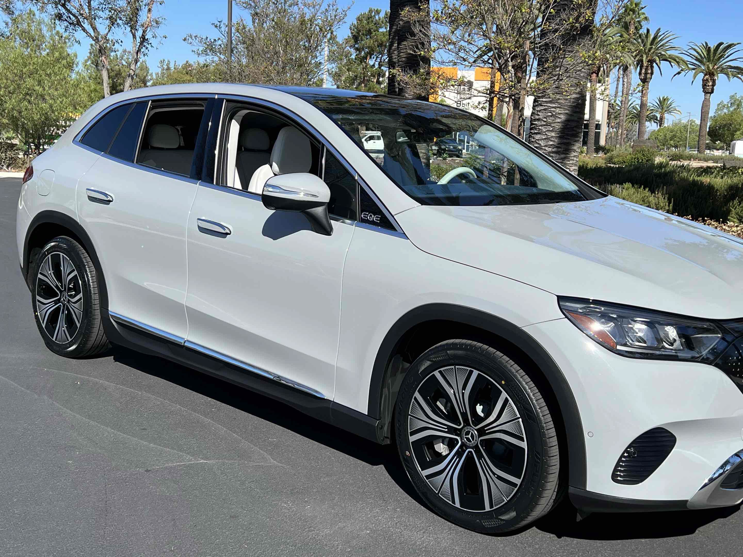 Used 2024 Mercedes-Benz EQE 350+ SUV image 51