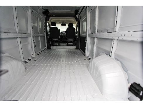 Used 2026 RAM ProMaster 2500 w/ Convenience Group FWD image 23