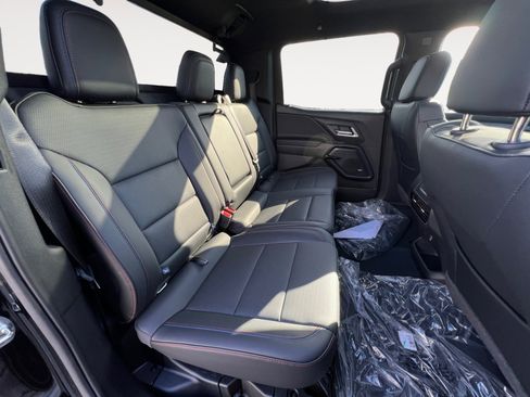 New 2024 Chevrolet Silverado EV RST image 18