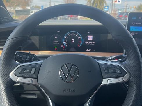 Used 2026 Volkswagen Tiguan SEL R-Line image 28