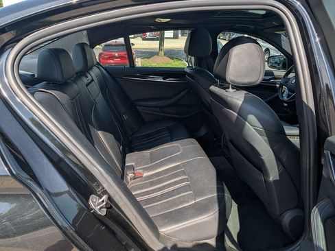 Used 2018 BMW 530i xDrive AWD/4WD image 17