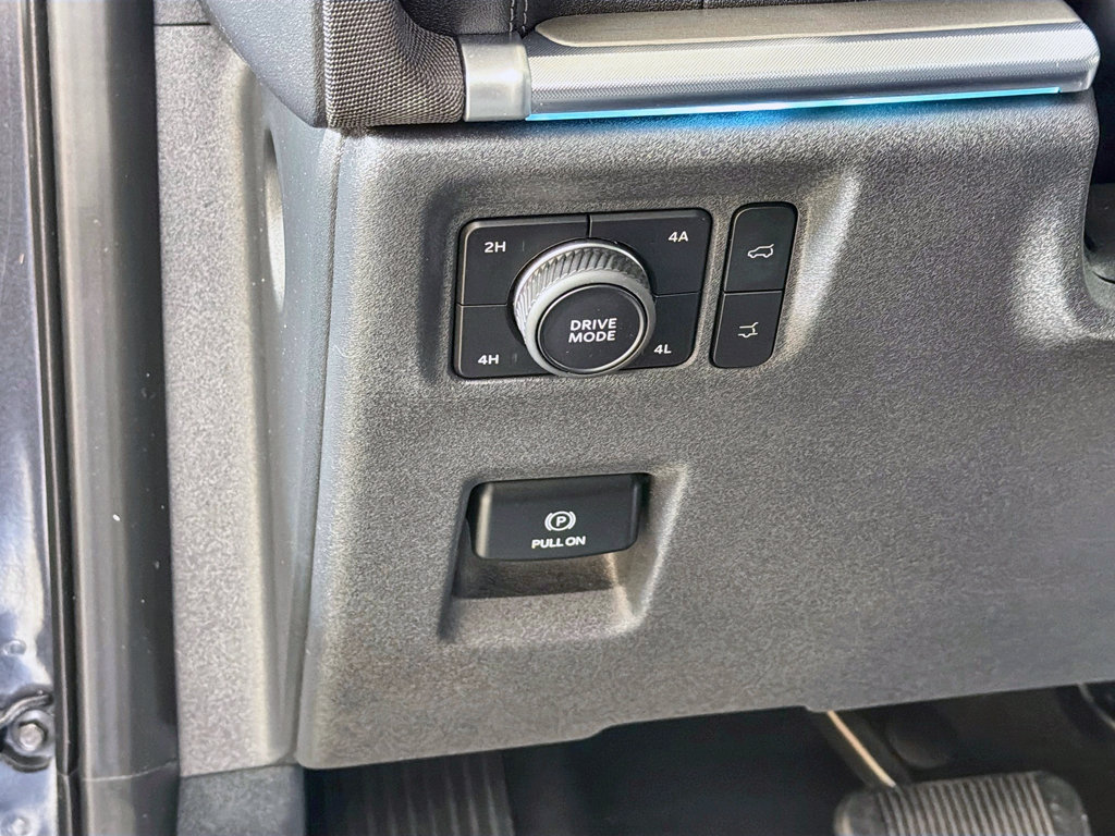Used 2025 Ford Expedition Platinum AWD/4WD image 37