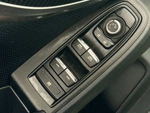 Used 2018 Subaru Crosstrek 2.0i Limited AWD/4WD image 18
