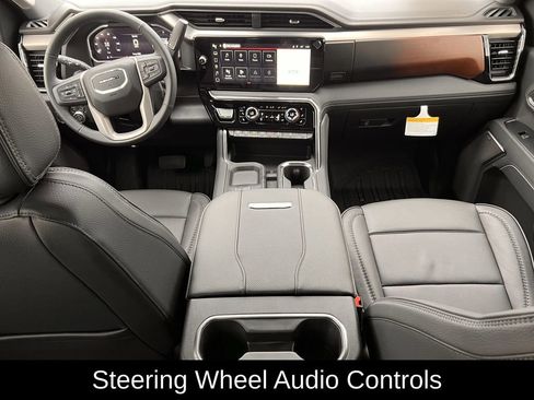 New 2026 GMC Sierra 2500 Denali w/ Denali Reserve Package image 7