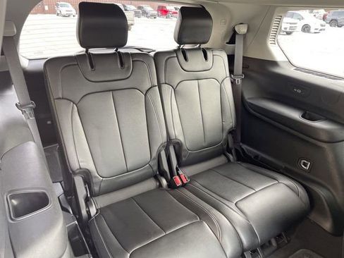 Certified 2023 Jeep Grand Cherokee L Limited image 17