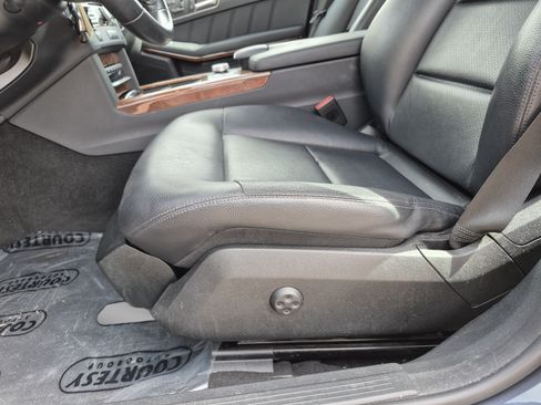 Used 2012 Mercedes-Benz E 350 4MATIC Sedan image 21