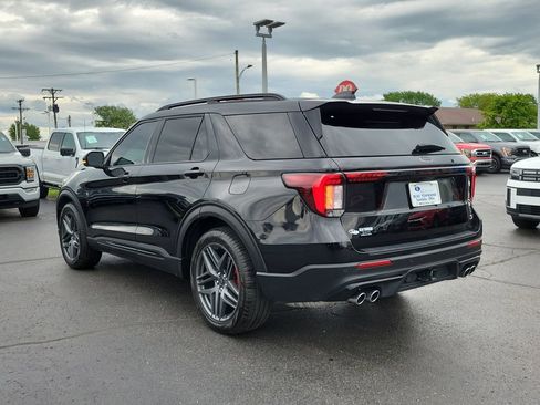 Certified 2025 Ford Explorer ST AWD/4WD image 6