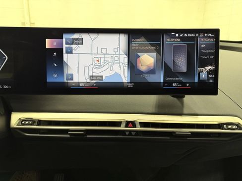 Used 2022 BMW iX xDrive50 w/ Premium Package image 28