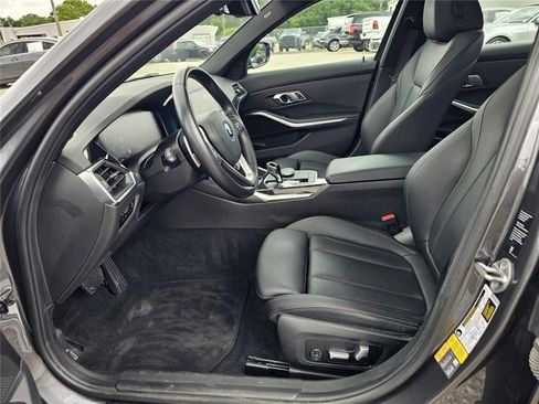 Used 2022 BMW 330e xDrive w/ Premium Package AWD/4WD image 34