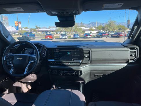 Used 2024 Chevrolet Silverado 2500 LTZ w/ LTZ Plus Package image 20