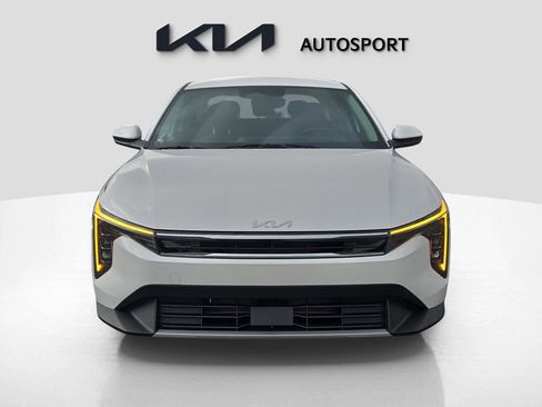 New 2025 Kia K4 EX image 2