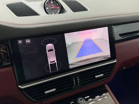 Used 2019 Porsche Cayenne AWD/4WD image 23