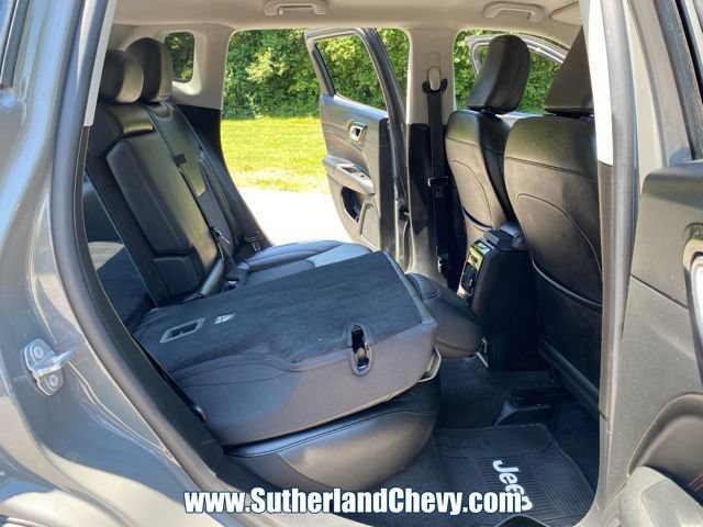 Used 2022 Jeep Compass Trailhawk AWD/4WD image 37