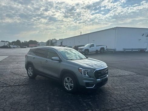 Used 2024 GMC Terrain SLE AWD/4WD image 7