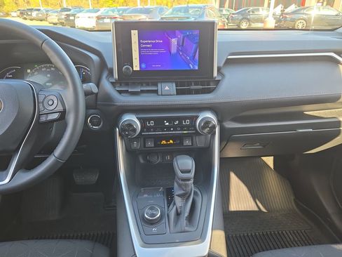 Certified 2025 Toyota RAV4 XLE image 19