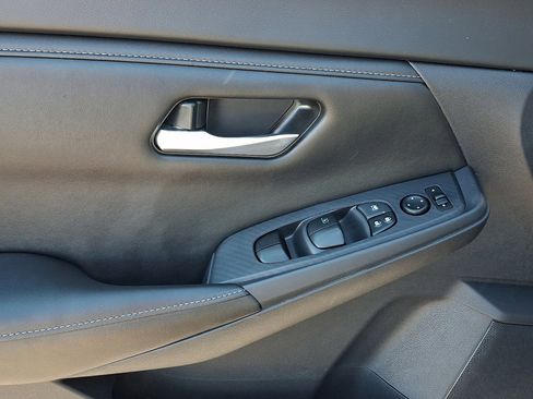 Used 2024 Nissan Sentra SV w/ All-Weather Package image 22