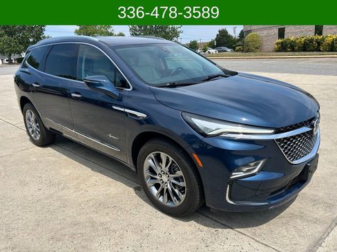Used 2022 Buick Enclave Avenir w/ Avenir Technology Package AWD/4WD image 7