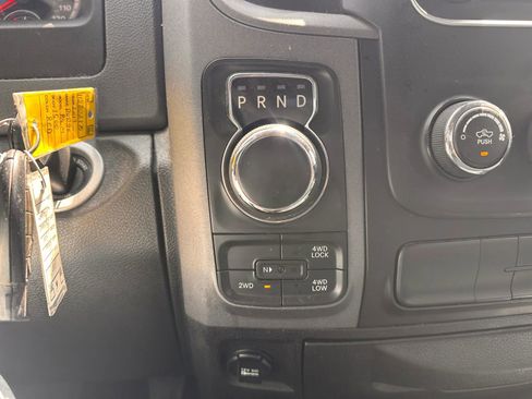 Used 2017 RAM 1500 Express w/ Express Value Package AWD/4WD image 19