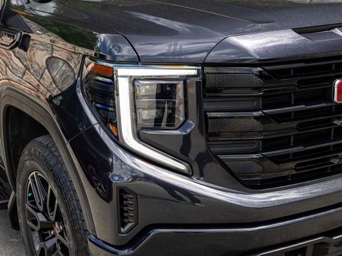 Used 2023 GMC Sierra 1500 Elevation w/ Preferred Package AWD/4WD image 34