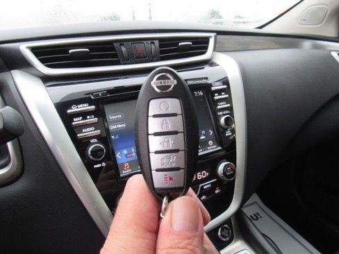 Used 2018 Nissan Murano Platinum w/ Cargo Package AWD/4WD image 36