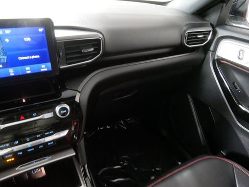 Used 2023 Ford Explorer ST-Line image 20