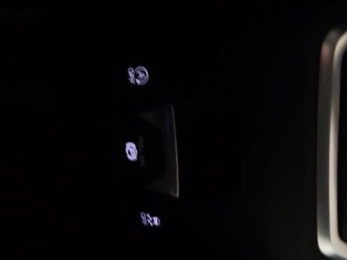 Used 2023 Jeep Renegade Trailhawk image 31