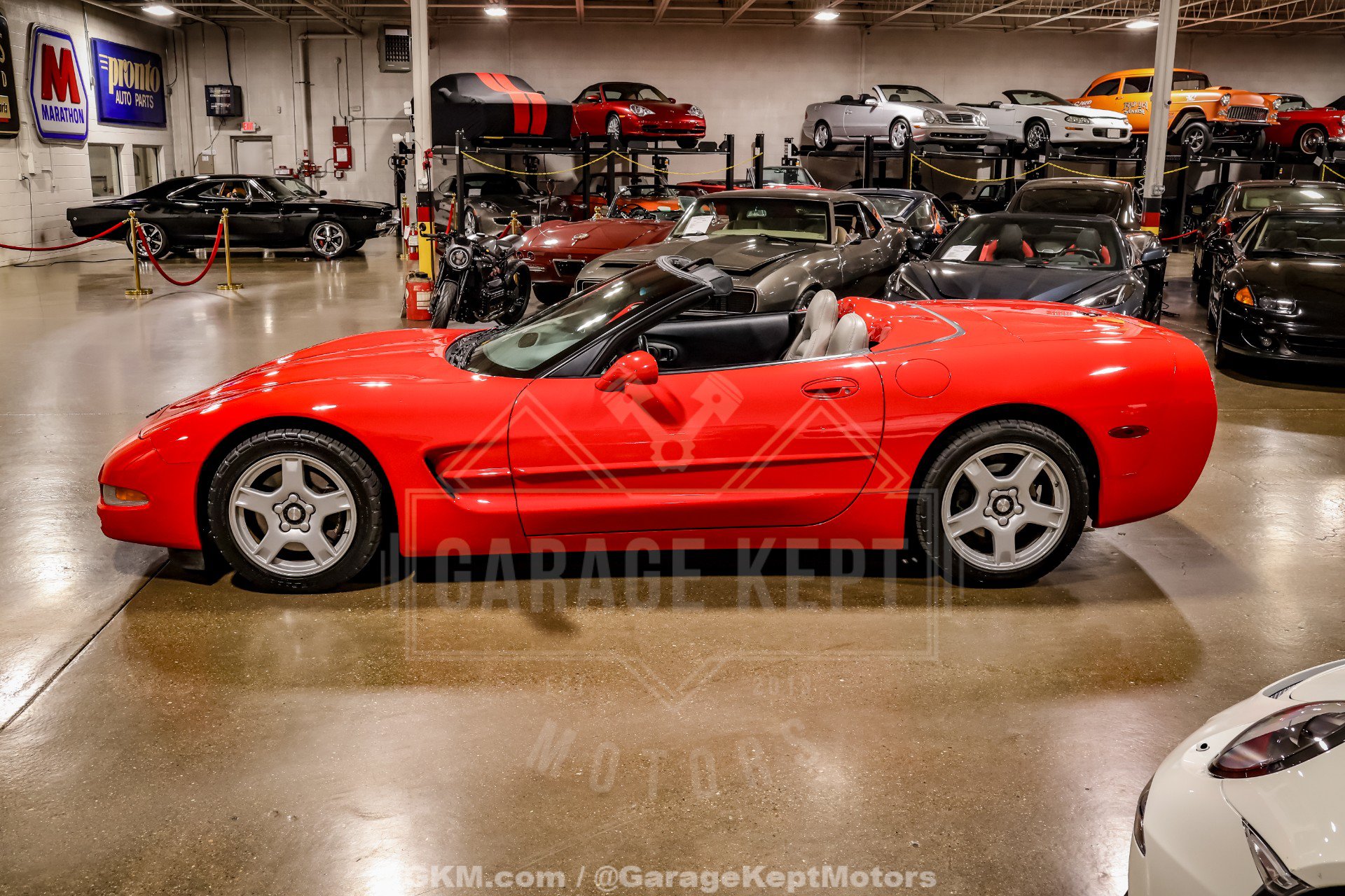Used 1999 Chevrolet Corvette Convertible w/ Memory Pkg RWD image 20