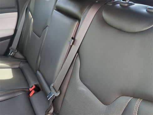 Used 2022 Jeep Compass Limited image 14