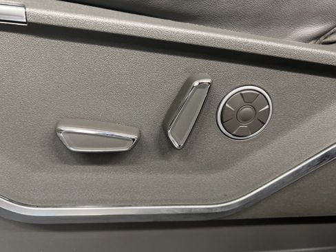 New 2025 Ford F150 Platinum w/ Equipment Group 703A Plus image 32