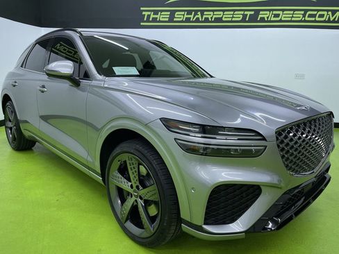 Used 2022 Genesis GV70 3.5T image 2