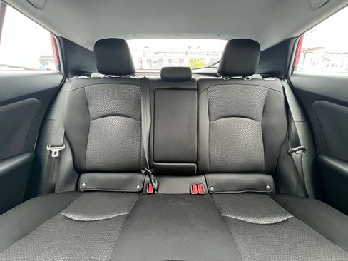 Certified 2022 Toyota Prius LE FWD image 13