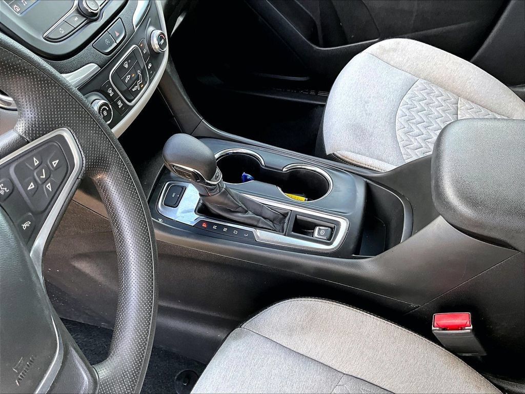 Used 2023 Chevrolet Equinox LT AWD/4WD image 21