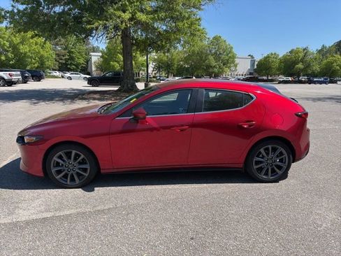 Used 2023 MAZDA MAZDA3 s FWD image 2