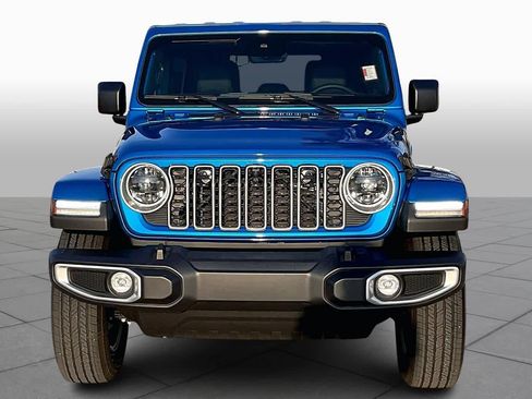 Used 2024 Jeep Wrangler Sahara w/ Technology Group image 4