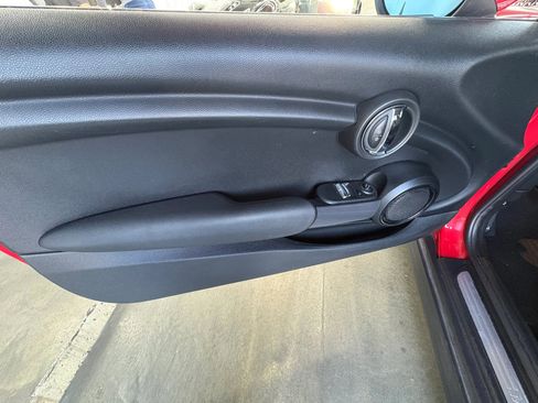 Used 2021 MINI Cooper 2-Door Hardtop FWD image 13