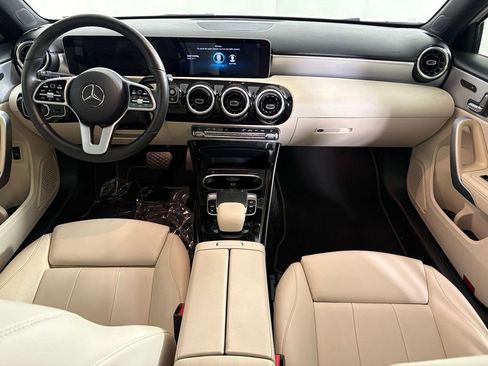 Used 2020 Mercedes-Benz A 220 image 13