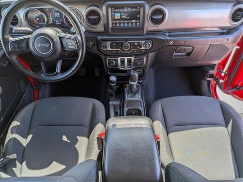 Used 2022 Jeep Wrangler Willys AWD/4WD image 16